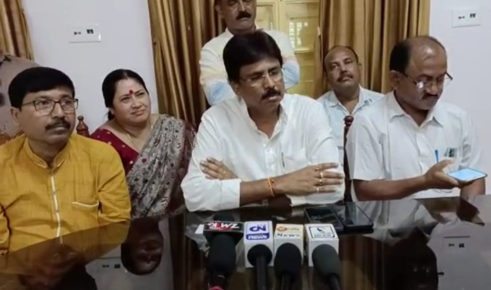 Panchayat election 2023 তৃণমূলে যোগ দিল কংগ্রেসের দুই জয়ী পঞ্চায়েত সদস্য