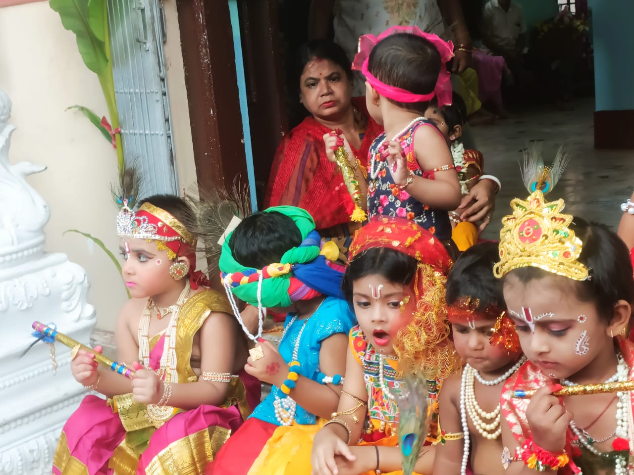 Janmastami জন্মাষ্টমী উপলক্ষে অভিনব কৃষ্ণ সাজো প্রতিযোগিতা কলকাতায়