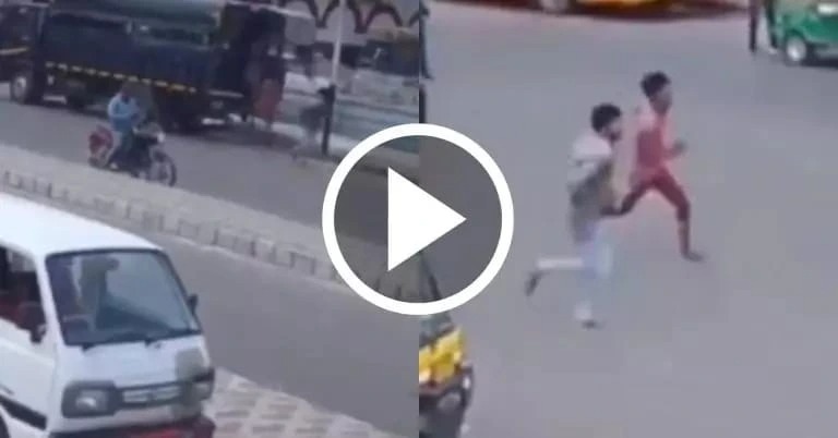 Viral Video বন্দিদের একেবারেই বন্দিহীন অবস্থা!